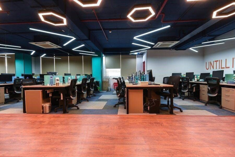  9400 Sq.ft. Office Space for Rent in Fergusson College Road, Pune