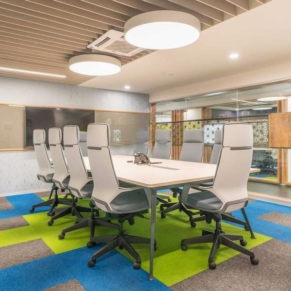  9400 Sq.ft. Office Space for Rent in Fergusson College Road, Pune