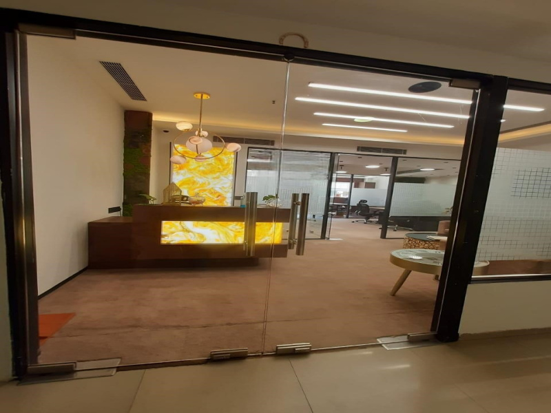  2200 Sq.ft. Office Space for Rent in Senapati Bapat Road, Pune