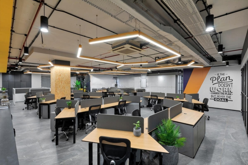  8200 Sq.ft. Office Space for Rent in Viman Nagar, Pune