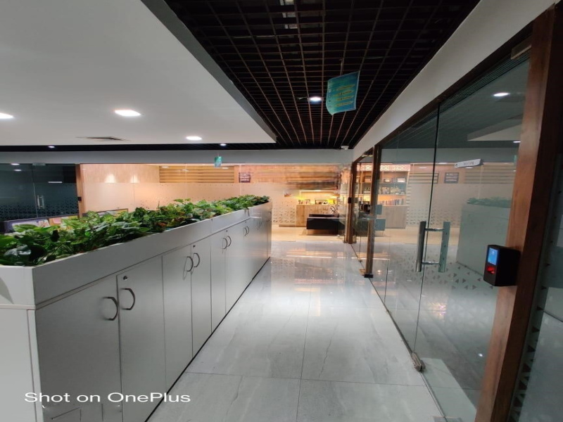  2300 Sq.ft. Office Space for Rent in Senapati Bapat Road, Pune