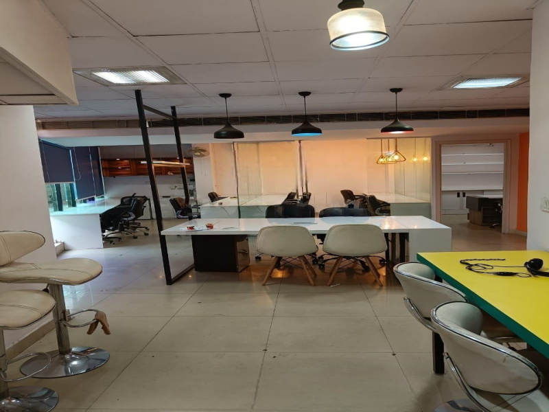  4600 Sq.ft. Office Space for Rent in Senapati Bapat Road, Pune