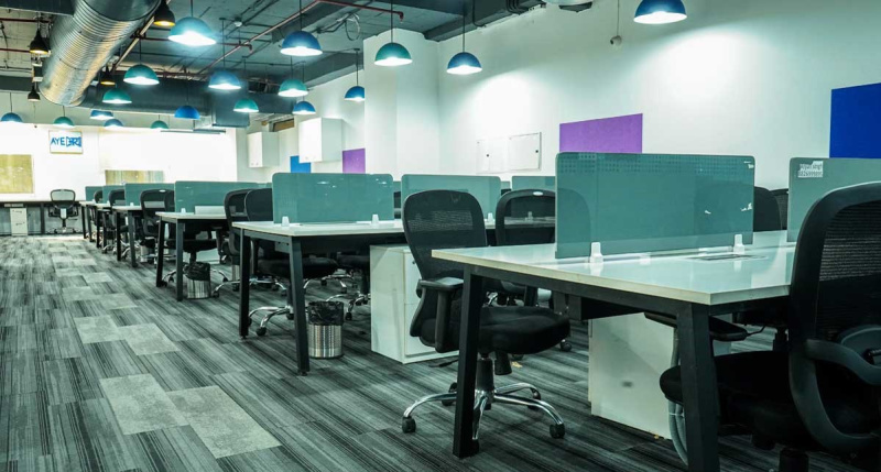  5700 Sq.ft. Office Space for Rent in Fergusson College Road, Pune