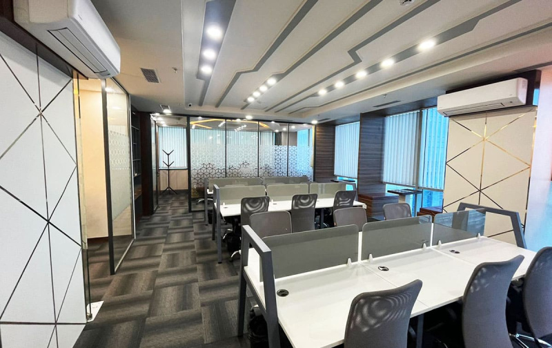  2700 Sq.ft. Office Space for Rent in Wakdewadi, Pune