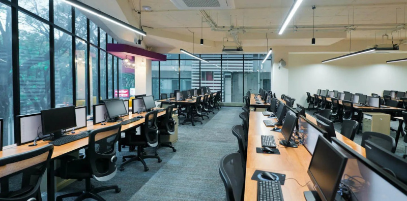  6700 Sq.ft. Office Space for Rent in Senapati Bapat Road, Pune