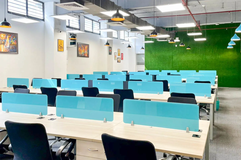  7700 Sq.ft. Office Space for Rent in Fergusson College Road, Pune