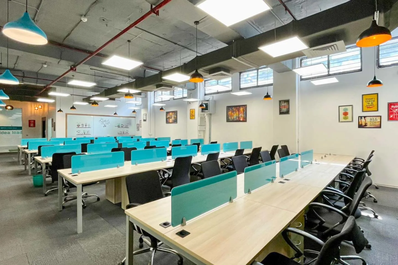  7700 Sq.ft. Office Space for Rent in Fergusson College Road, Pune