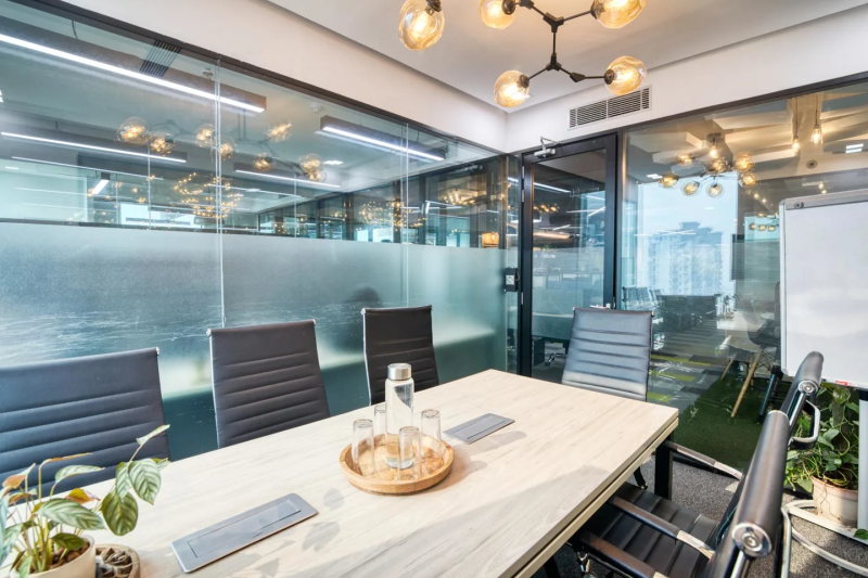  2800 Sq.ft. Office Space for Rent in Wakdewadi, Pune