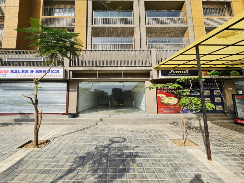  Commercial Shop 600 Sq.ft. for Sale in Shilaj, Ahmedabad