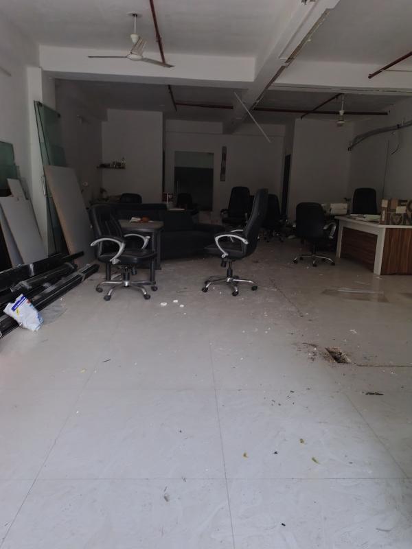  1660 Sq.ft. Showroom for Rent in Science City, Ahmedabad