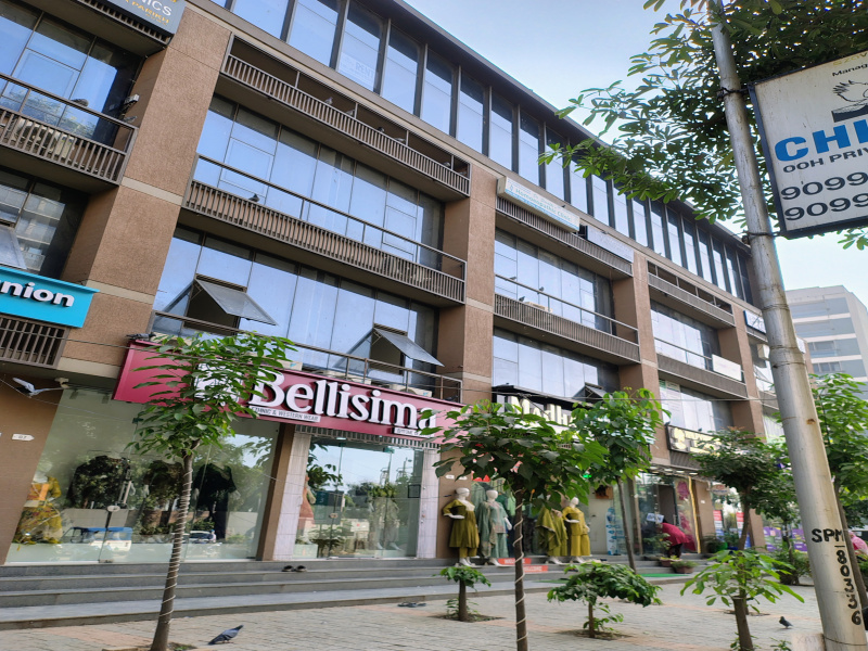  804 Sq.ft. Commercial Shop for Rent in South Bopal, Ahmedabad