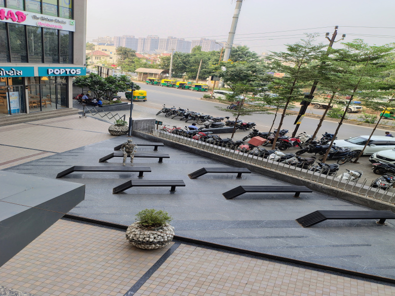  1100 Sq.ft. Commercial Shop for Rent in South Bopal, Ahmedabad