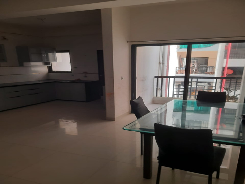 2 BHK Apartment 700 Sq.ft. for Rent in Vasna-bhayli-road, Vadodara