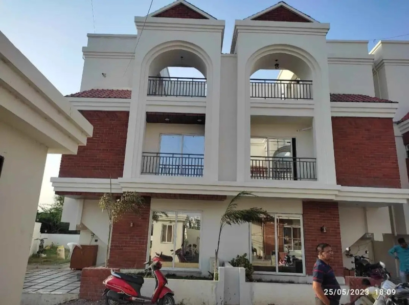 4 BHK House 1800 Sq.ft. for Rent in Atladra, Vadodara