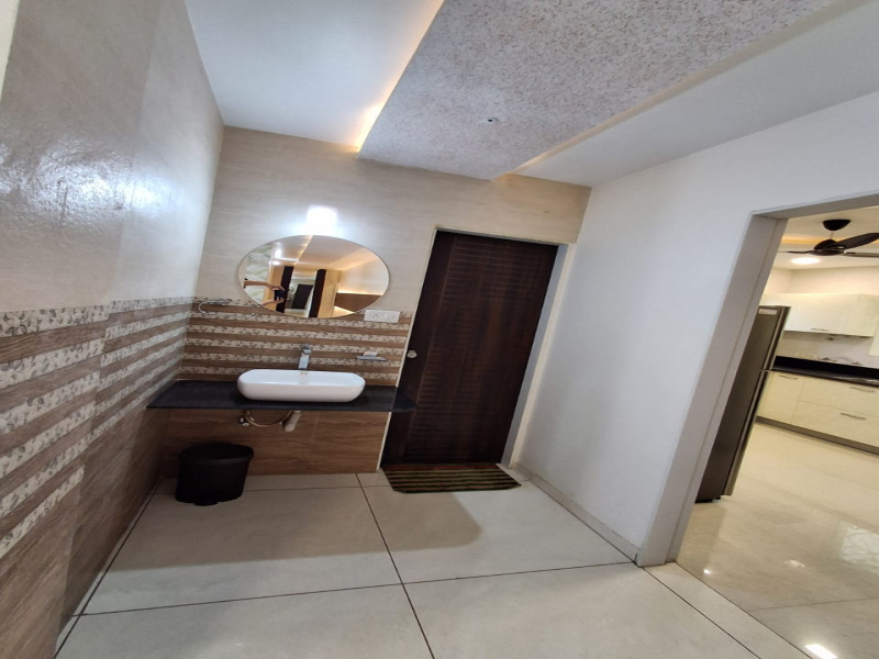 9 BHK Apartment 17000 Sq.ft. for Sale in Alkapuri, Vadodara