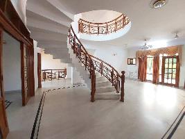 4 BHK Flat for Rent in Sector 18 Chandigarh, Chandigarh
