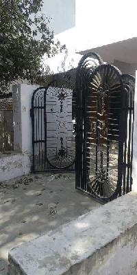 5 BHK House & Villa for Sale in Shastri Nagar, Ghaziabad