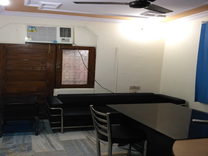  Office Space 750 Sq.ft. for Rent in Laxmi Nagar, Delhi