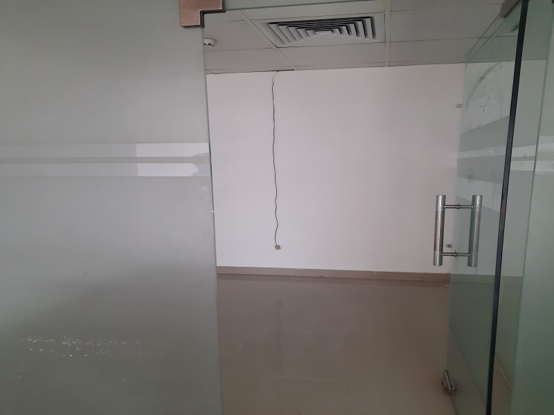  Commercial Shop 610 Sq.ft. for Rent in Sector 24 Gurgaon