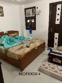 3 BHK Builder Floor for Sale in Block B Janakpuri, Delhi