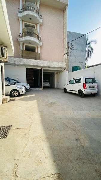 1 RK Apartment 400 Sq.ft. for PG in Duggal Colony,