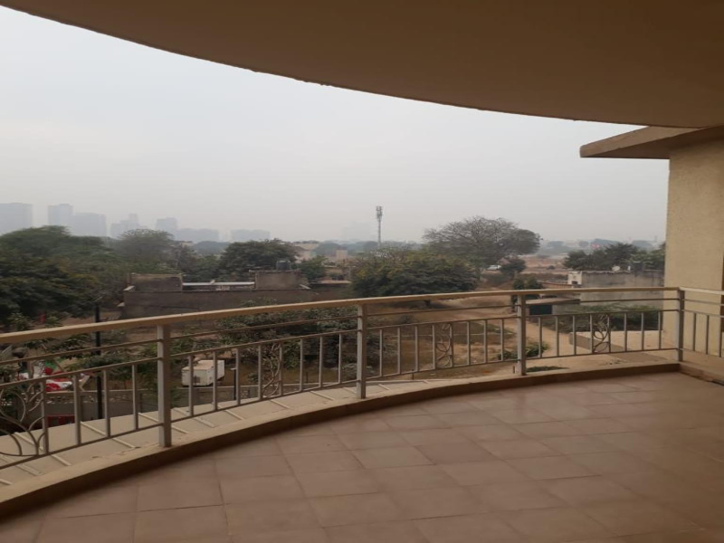 4.5 BHK Apartment 3400 Sq.ft. for Rent in Sector 110 Gurgaon