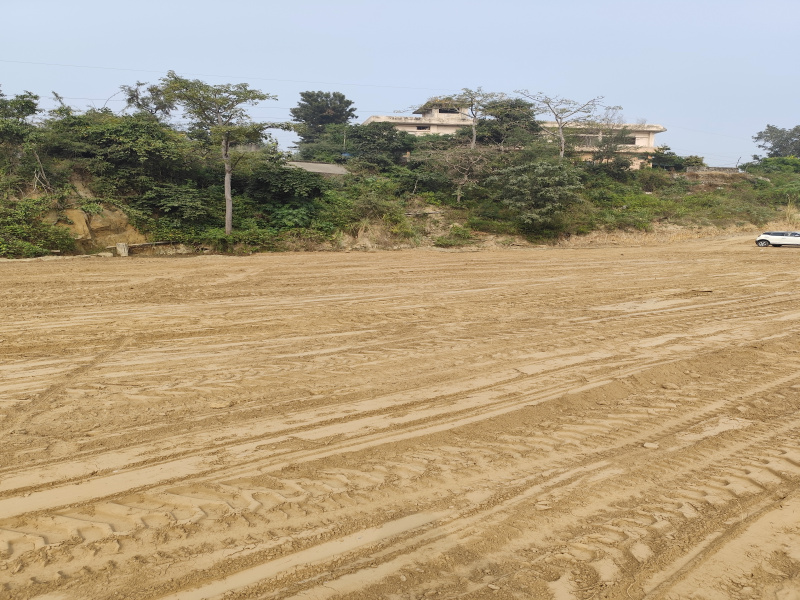  Commercial Land 1000 Sq. Yards for Sale in Moginand, Sirmour