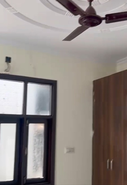 3 BHK Builder Floor 810 Sq.ft. for Sale in Mahavir Enclave, Delhi