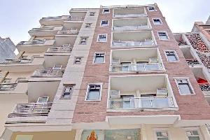 10 BHK Flat for Rent in DLF Phase III, Gurgaon