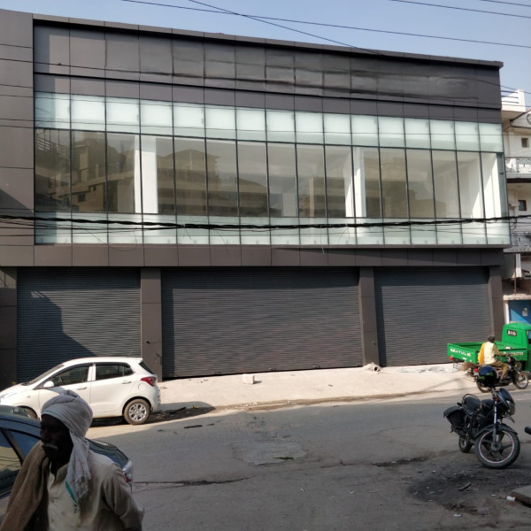  Showroom 30000 Sq.ft. for Rent in Sector 52 Gurgaon