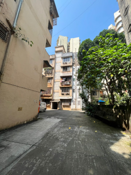 2 BHK Flat for Rent in Veera Desai Road, Andheri West, Mumbai