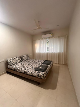 2 BHK Flat for Rent in Juhu Circle, Mumbai