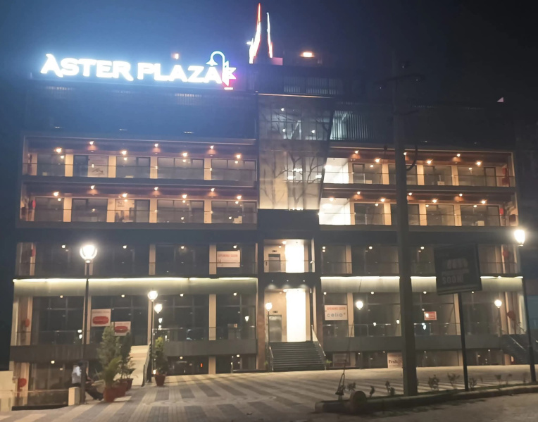  Office Space 1350 Sq.ft. for Sale in Airport Road, Zirakpur