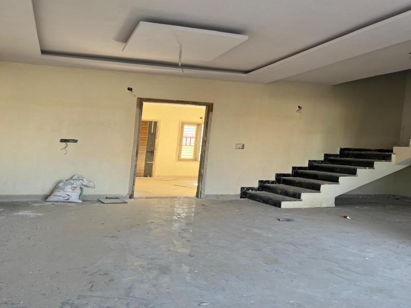 3 BHK Villa 111 Sq. Yards for Sale in Gazipur Road, Zirakpur