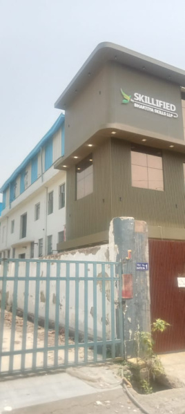  Factory 22000 Sq.ft. for Rent in Sector 63 Noida
