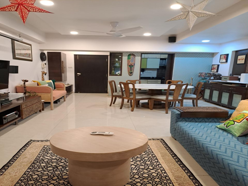 3 BHK 1200 Sq.ft. Apartment for Sale in Gulmohar Road, Juhu, Mumbai