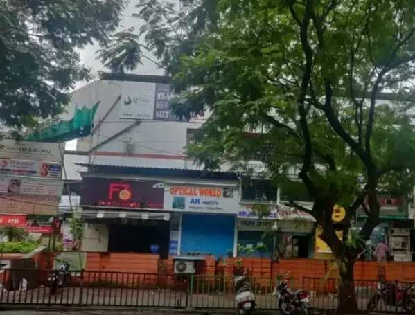  Commercial Shop 300 Sq.ft. for Rent in Vasant Vihar, Thane