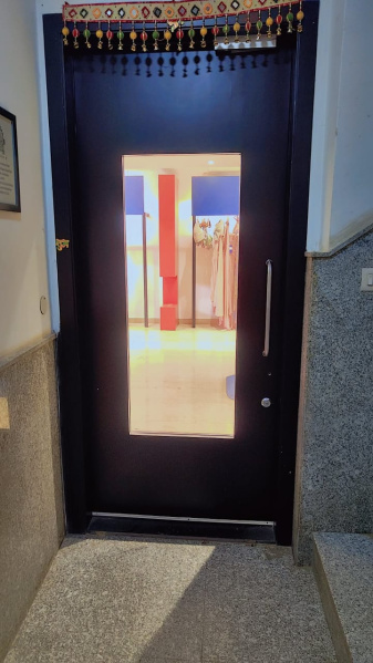  Office Space 1800 Sq.ft. for Rent in Defence Colony, Delhi