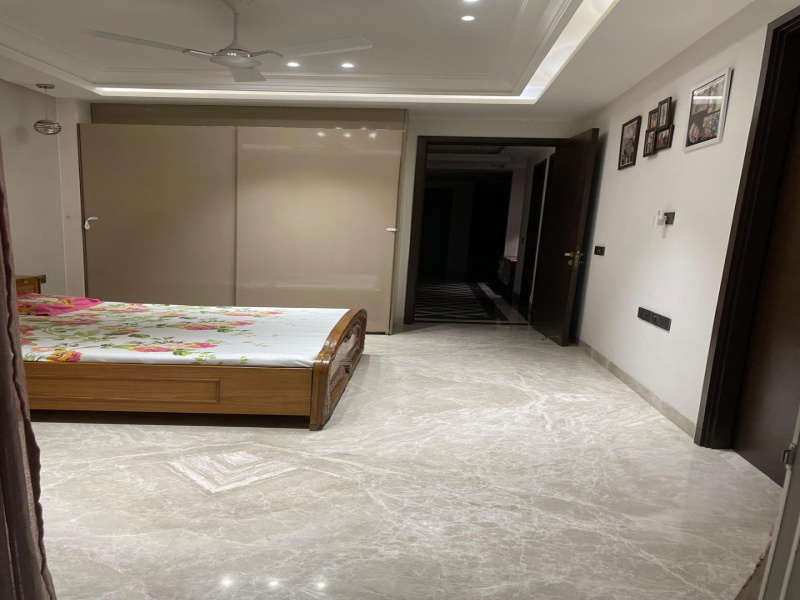 4 BHK Builder Floor 360 Sq. Yards for Rent in DLF Phase IV, Gurgaon