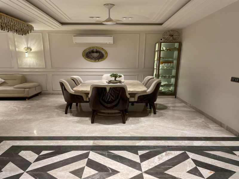 4 BHK Builder Floor 360 Sq. Yards for Rent in DLF Phase IV, Gurgaon