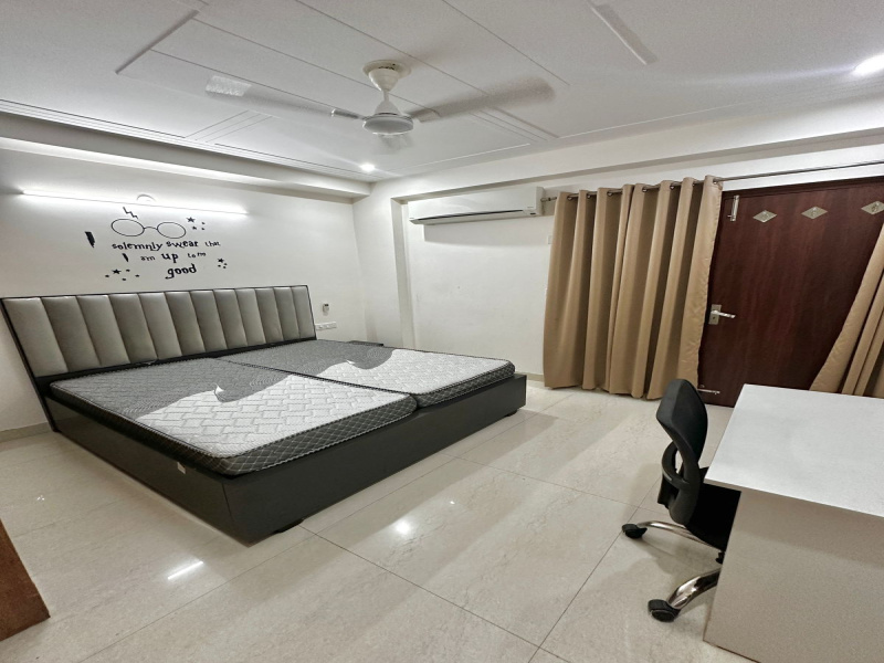 4 BHK Builder Floor 300 Sq. Yards for Rent in DLF Phase II, Gurgaon