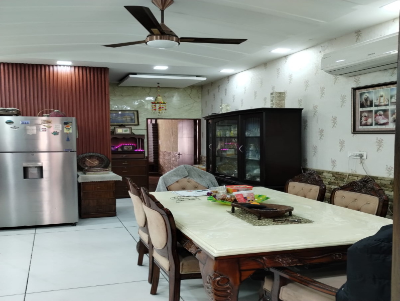 4 BHK House 172 Sq.ft. for Sale in VIP Road, Zirakpur