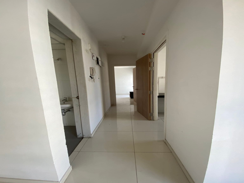 1.5 BHK 555 Sq.ft. Apartment for Rent in Ghodbunder Road, Thane