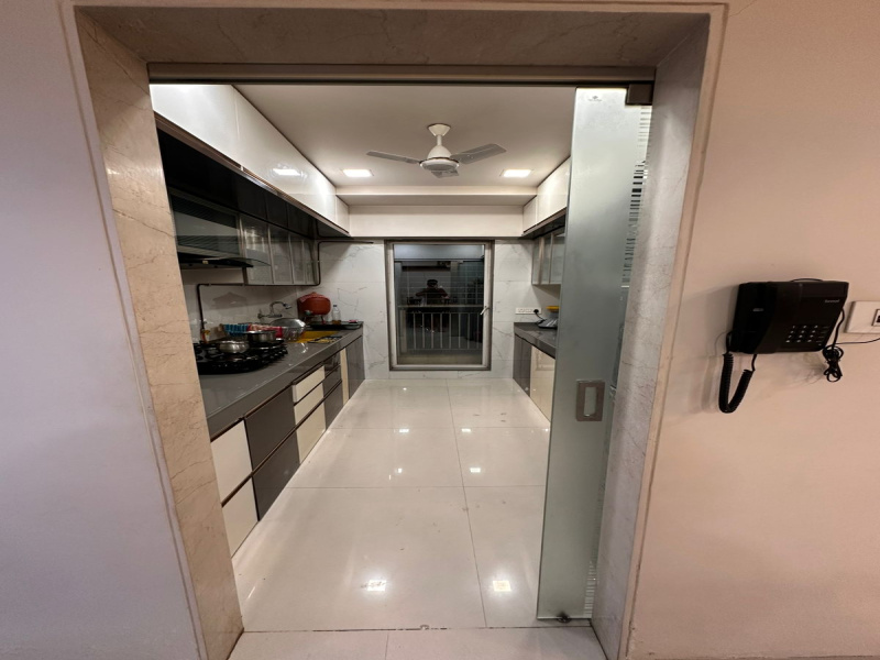 2 BHK 1050 Sq.ft. Apartment for Rent in Panchpakhadi, Thane
