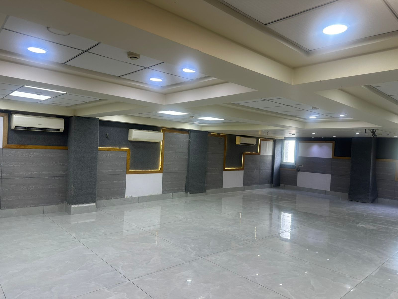  Office Space 3000 Sq.ft. for Rent in Jhandewalan Extension, Delhi