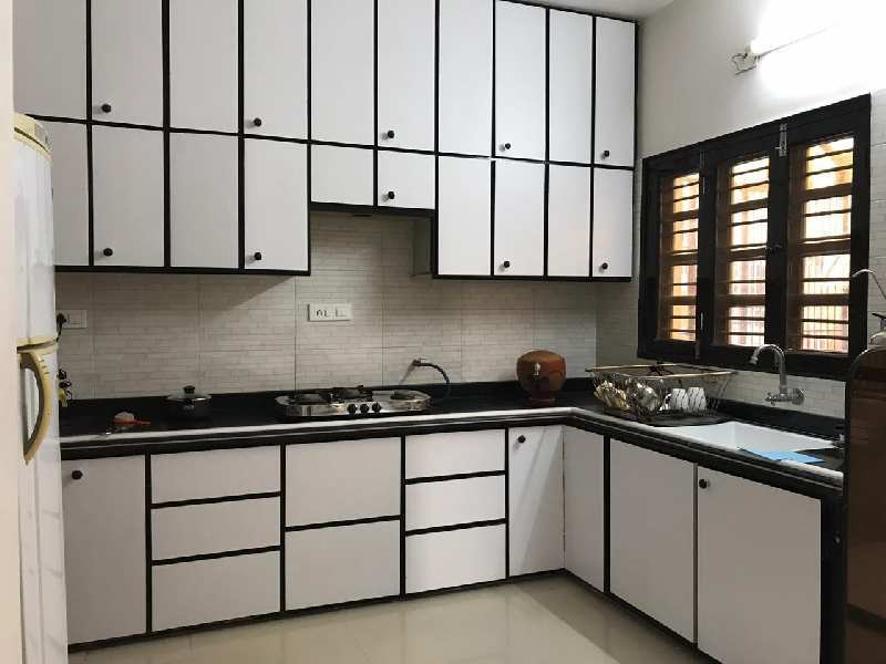 4 BHK House 3000 Sq.ft. for Sale in Vasna Bhayli Road, Vadodara