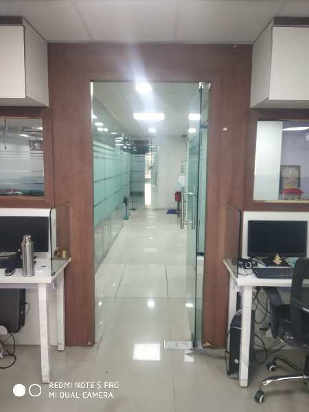 Office Space 2889 Sq.ft. for Rent in