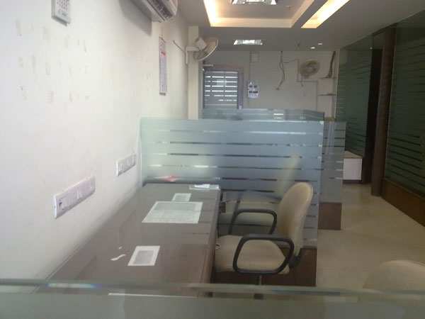 Office Space 800 Sq. Yards for Rent in