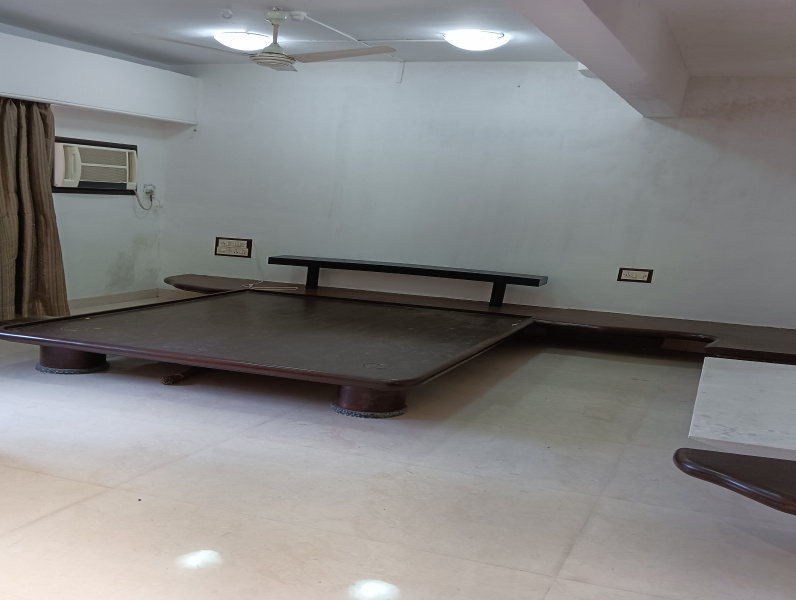 2 BHK Apartment 1200 Sq.ft. for Sale in Juhu Koliwada, Mumbai