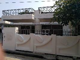 3 BHK House & Villa for Rent in Indrapuri, Sharda Nagar, Kanpur